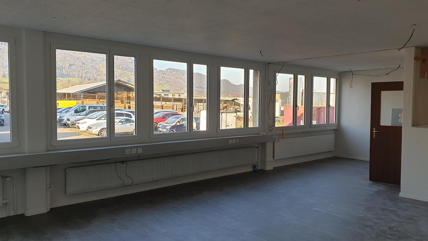 720m² commercial, photo 5 of 10