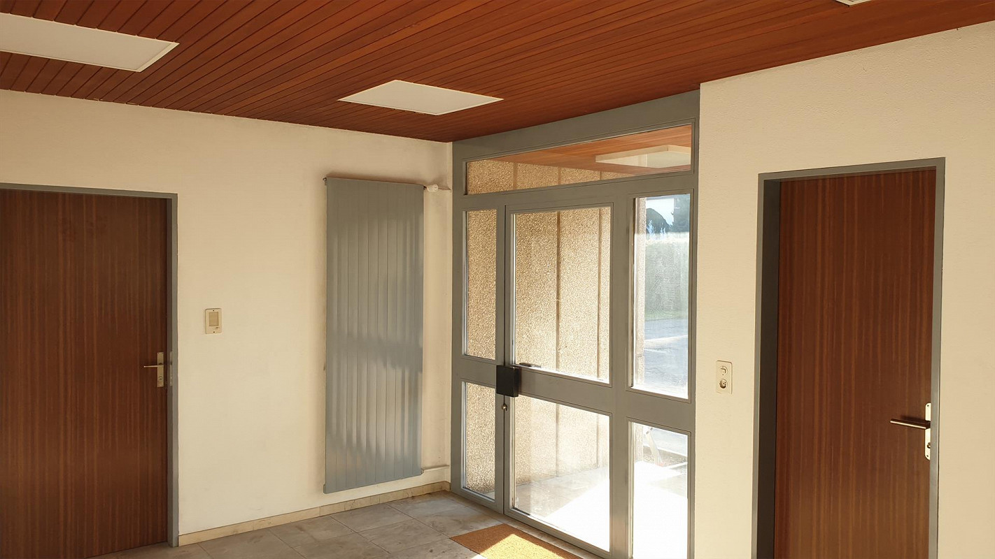 720m² commercial, photo 3 of 10