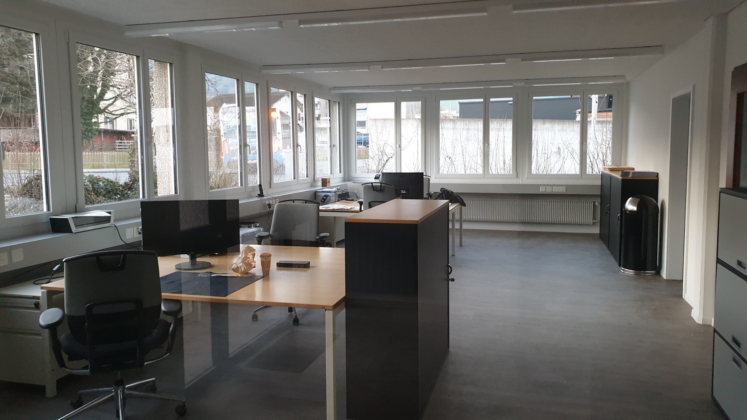 720m² commercial, photo 1 of 10