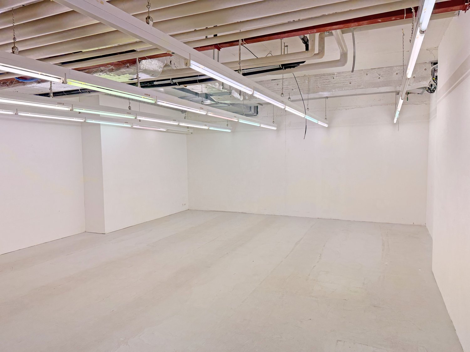 624m² office, photo 9 of 10