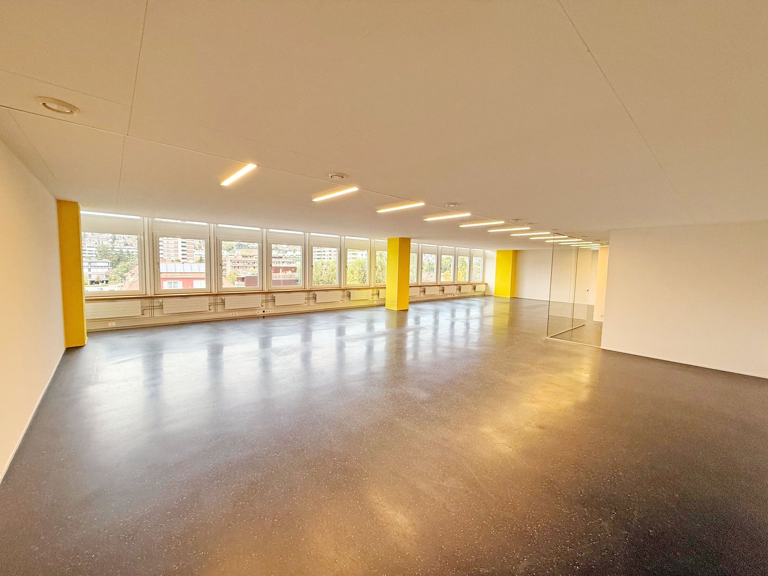 624m² office, photo 4 of 10