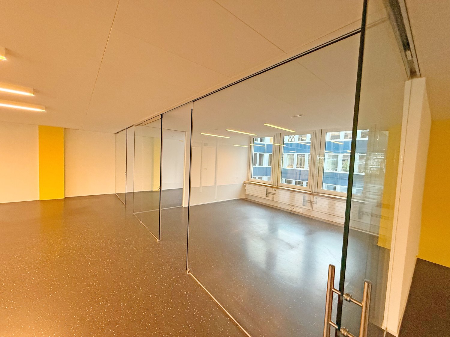 624m² office, photo 7 of 10