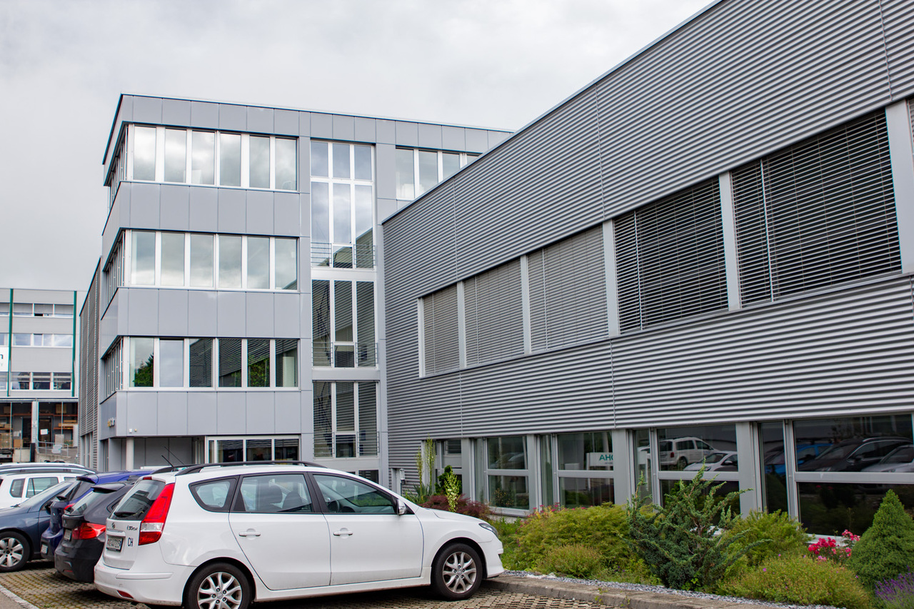 58m² office