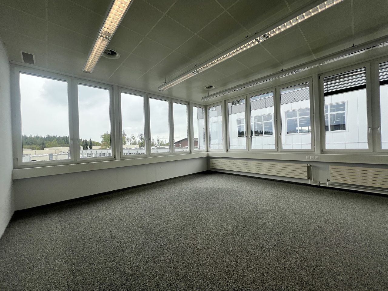 58m² office