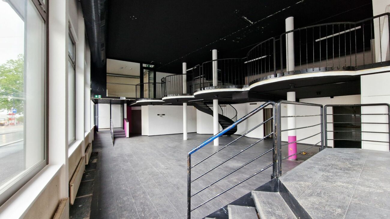 267m² office, photo 3 of 7