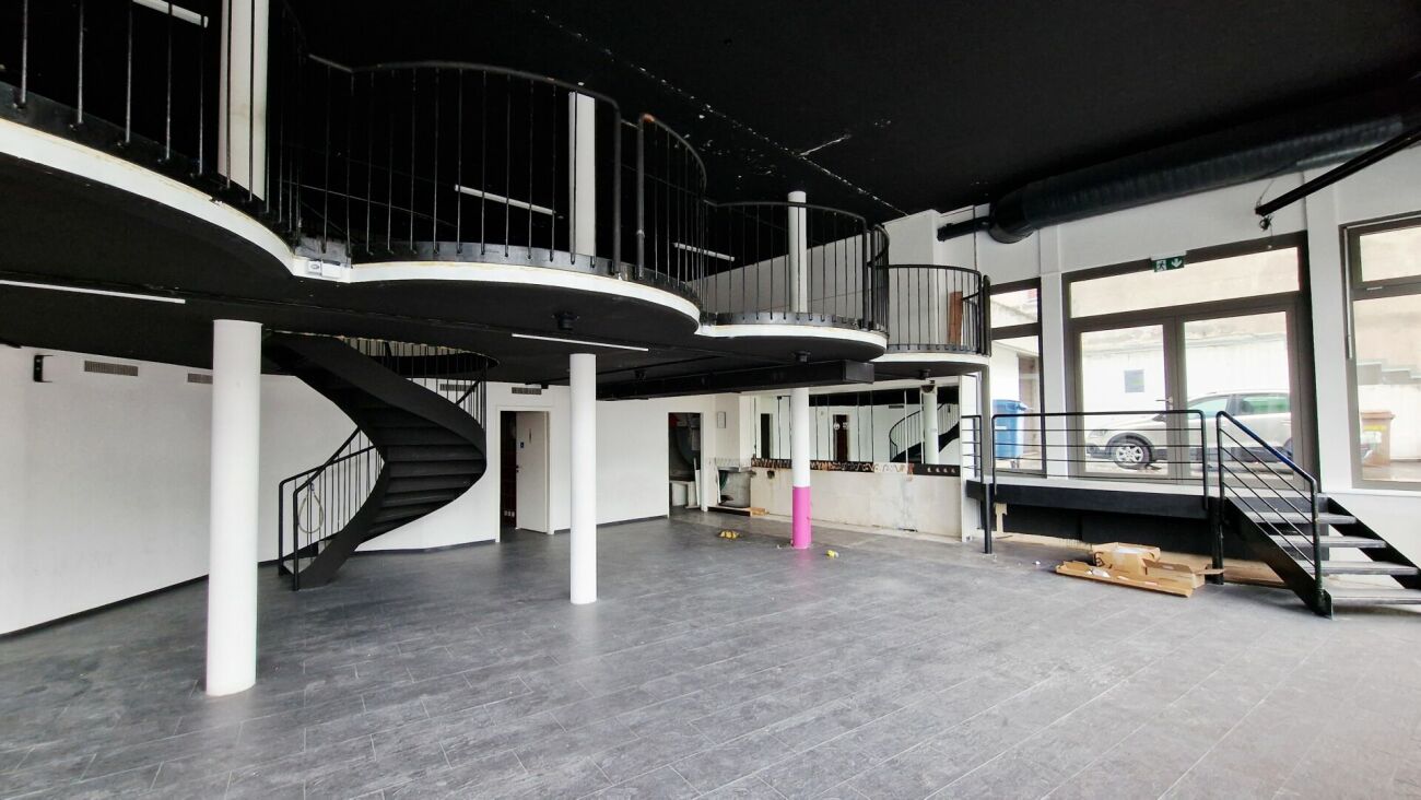 267m² office, photo 1 of 7