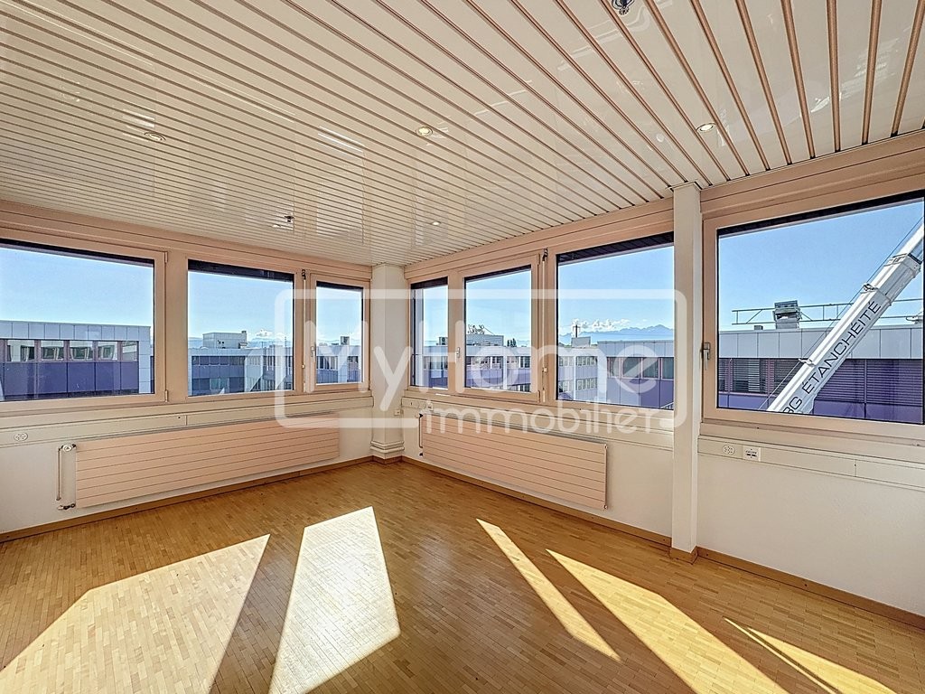104m² shop, photo 5 of 7