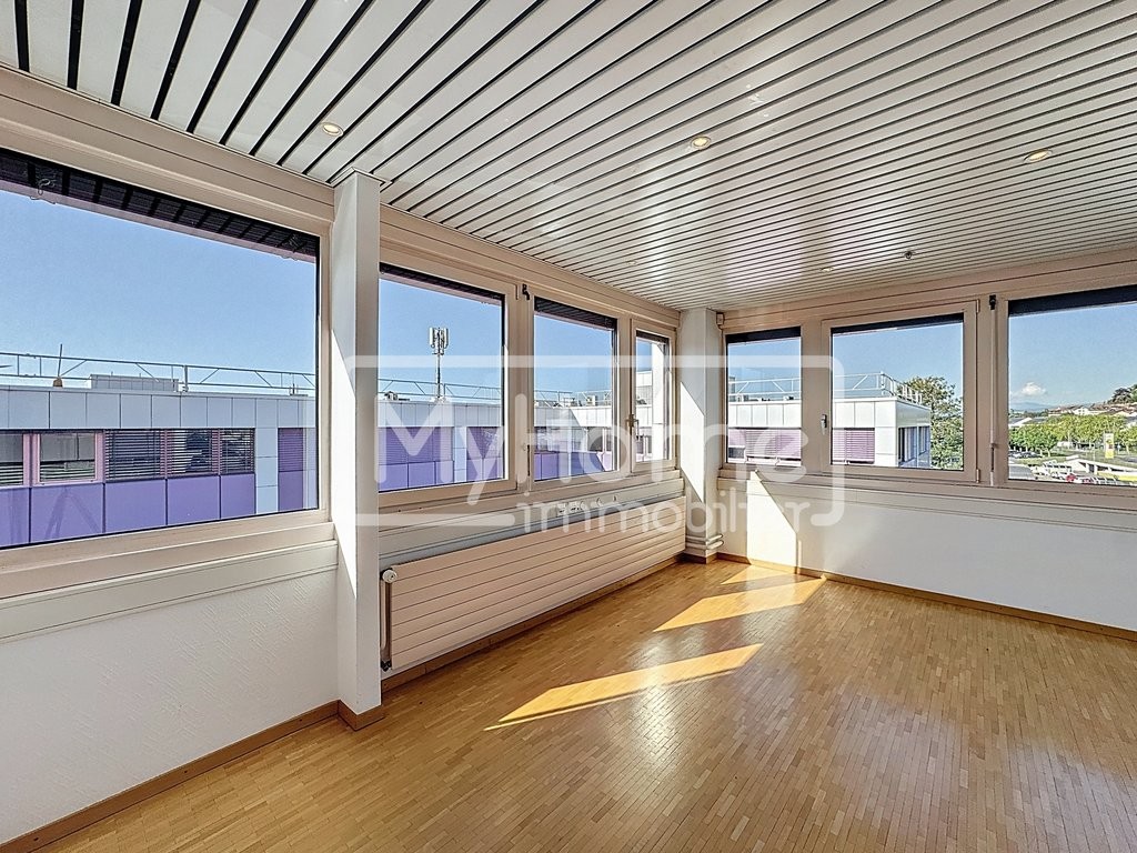 104m² shop, photo 6 of 7