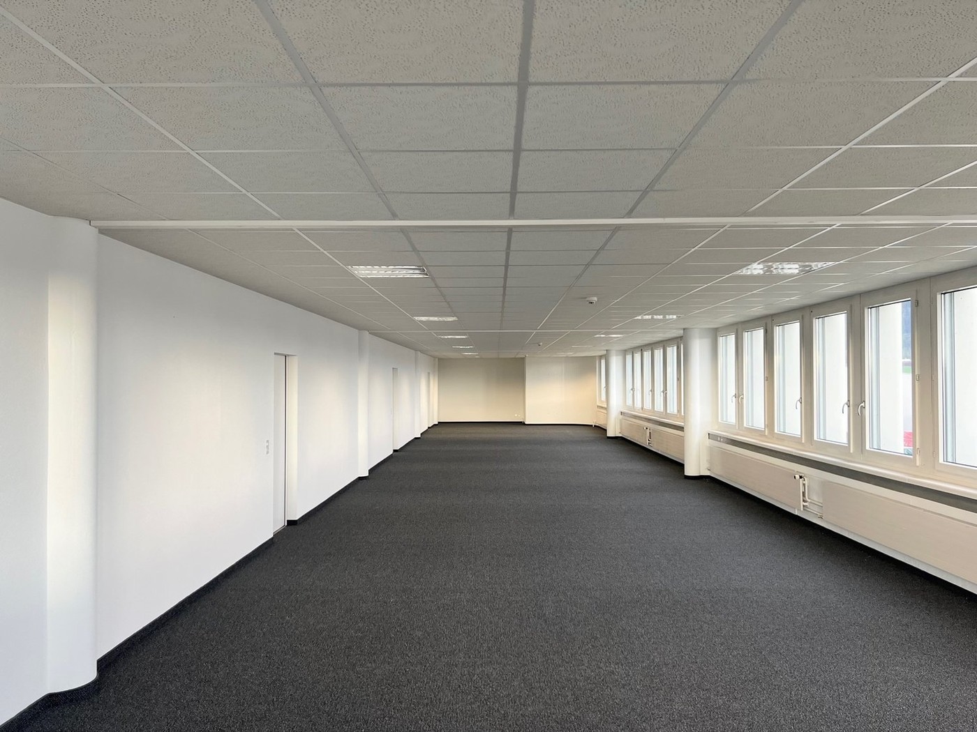 24m² office, photo 1 of 7