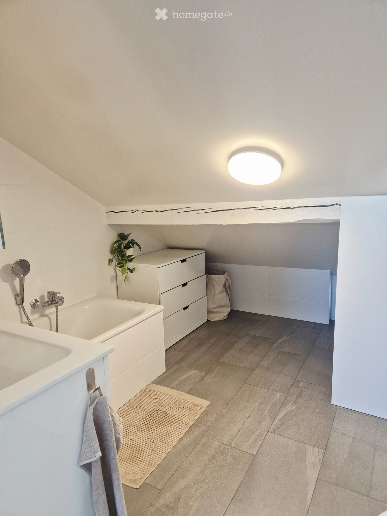 4 rooms apartment, photo 3 of 5