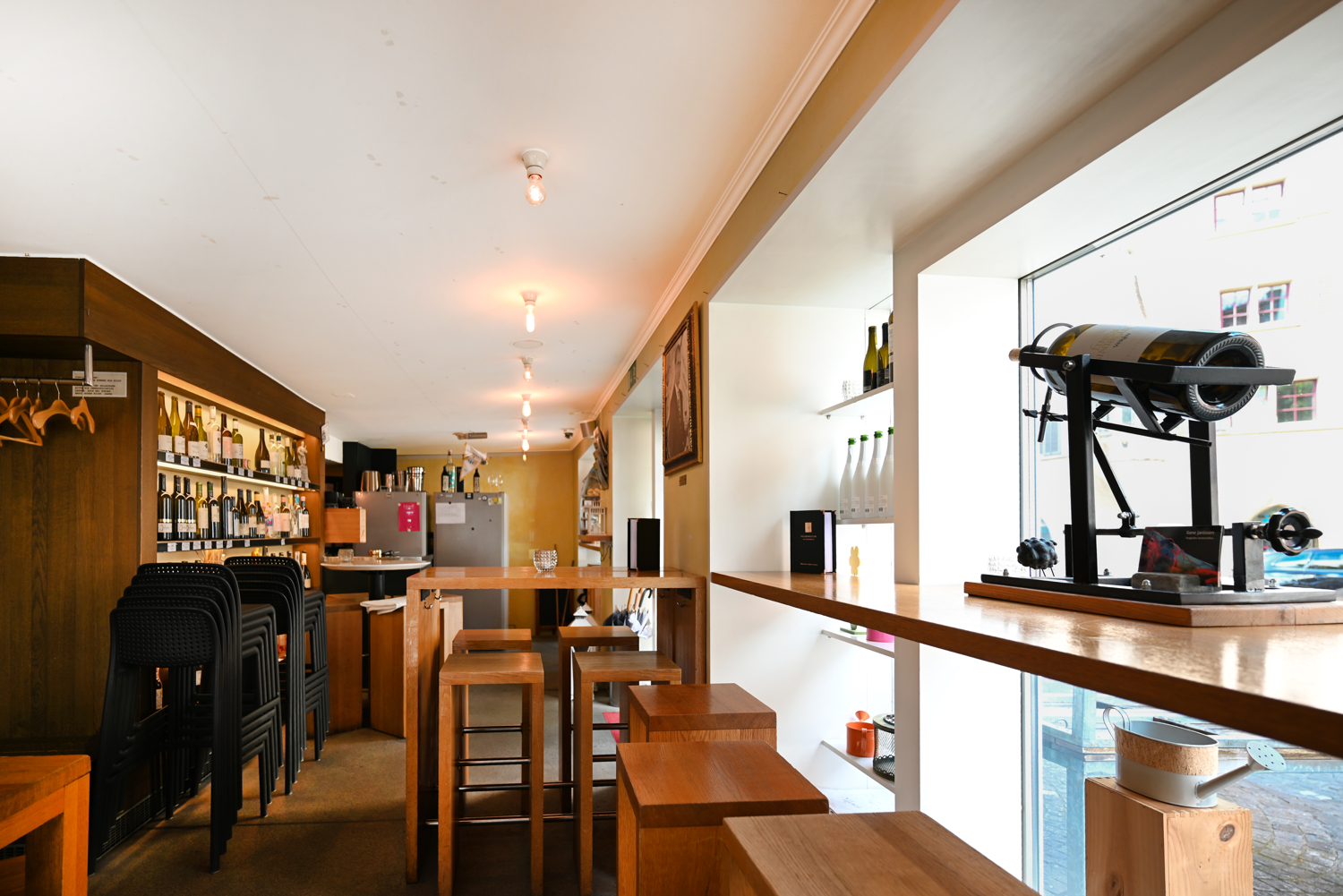 88m² shop, photo 3 of 4