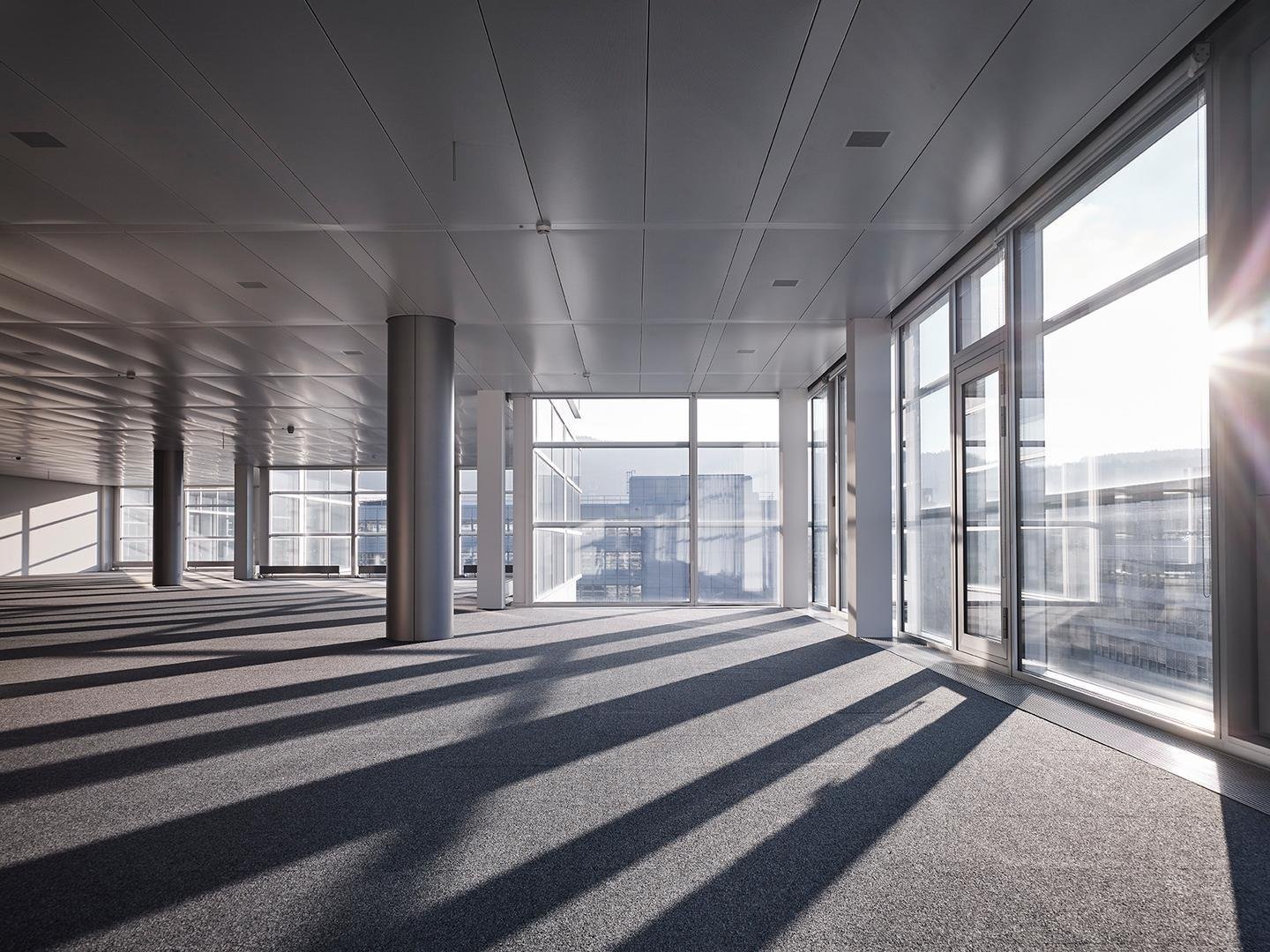 1243m² office, photo 4 of 10