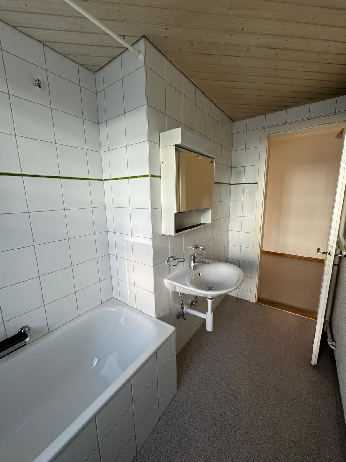 2 rooms apartment, photo 8 of 10