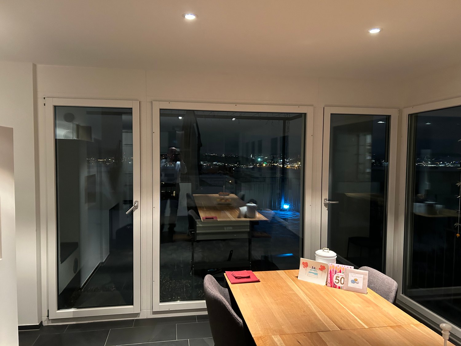 1 room single room