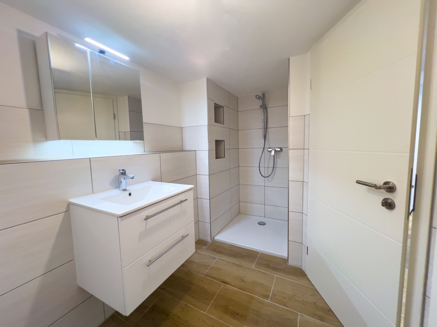 2 rooms apartment, photo 1 of 6