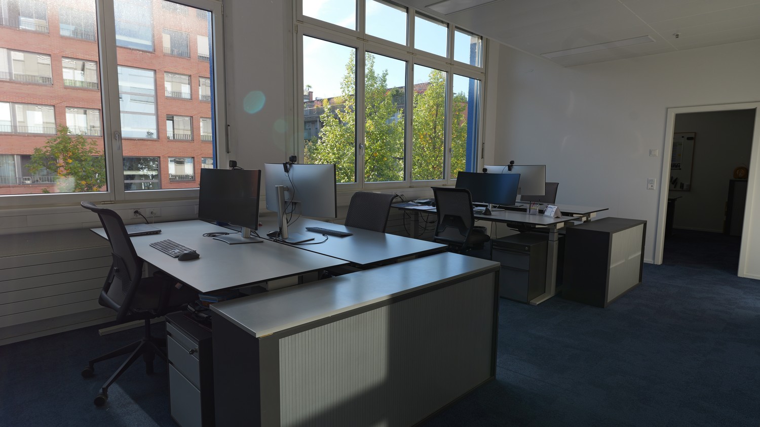1150m² commercial