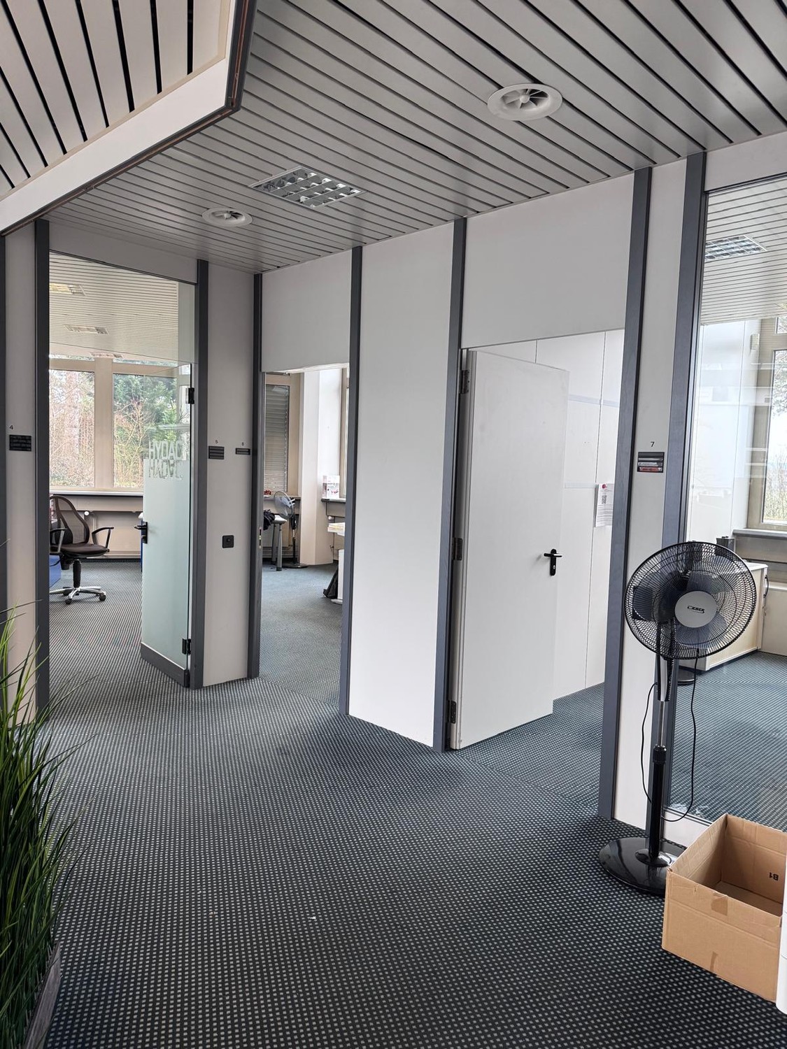 735m² commercial