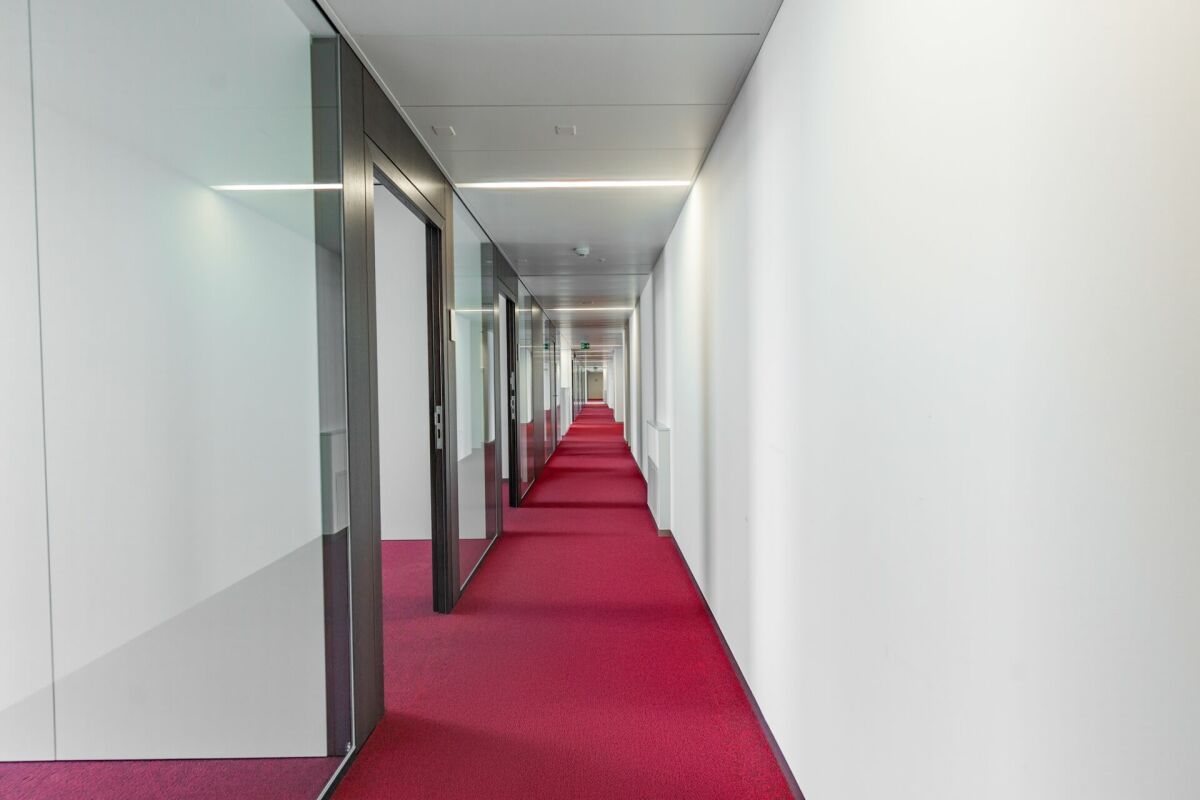 770m² office