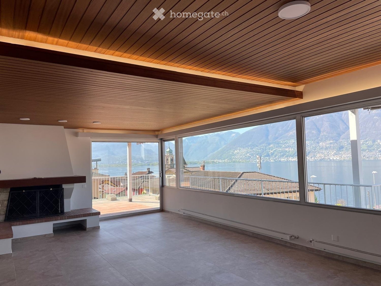 6 rooms apartment, photo 1 of 3