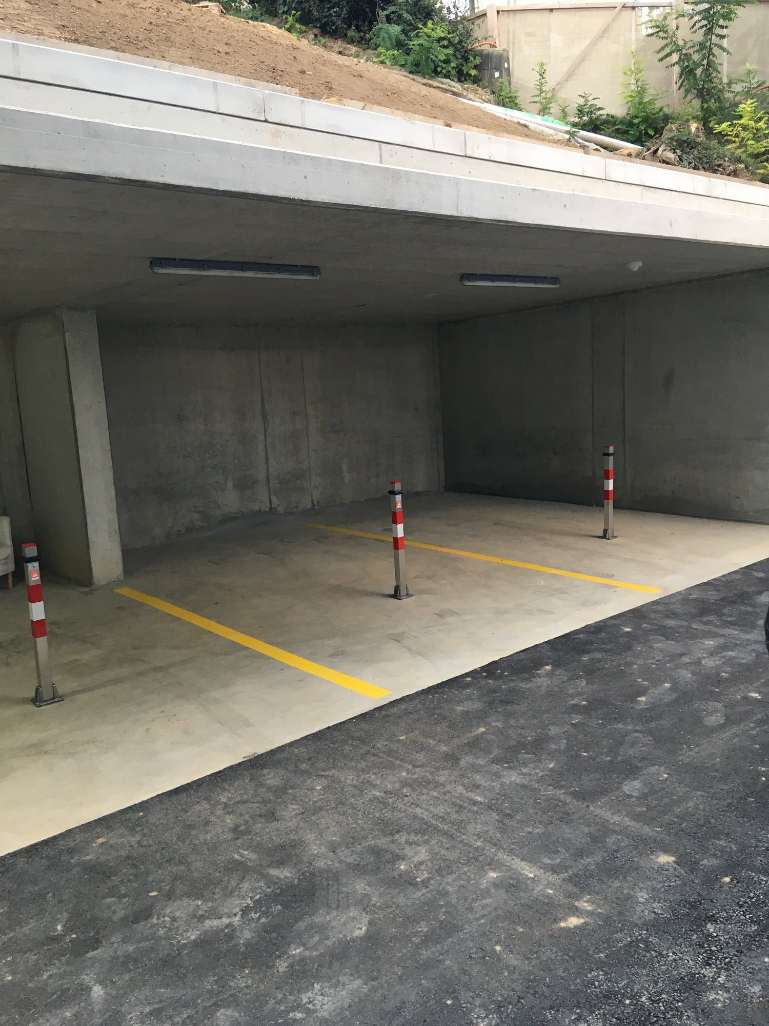 Covered slot, photo 3 of 3