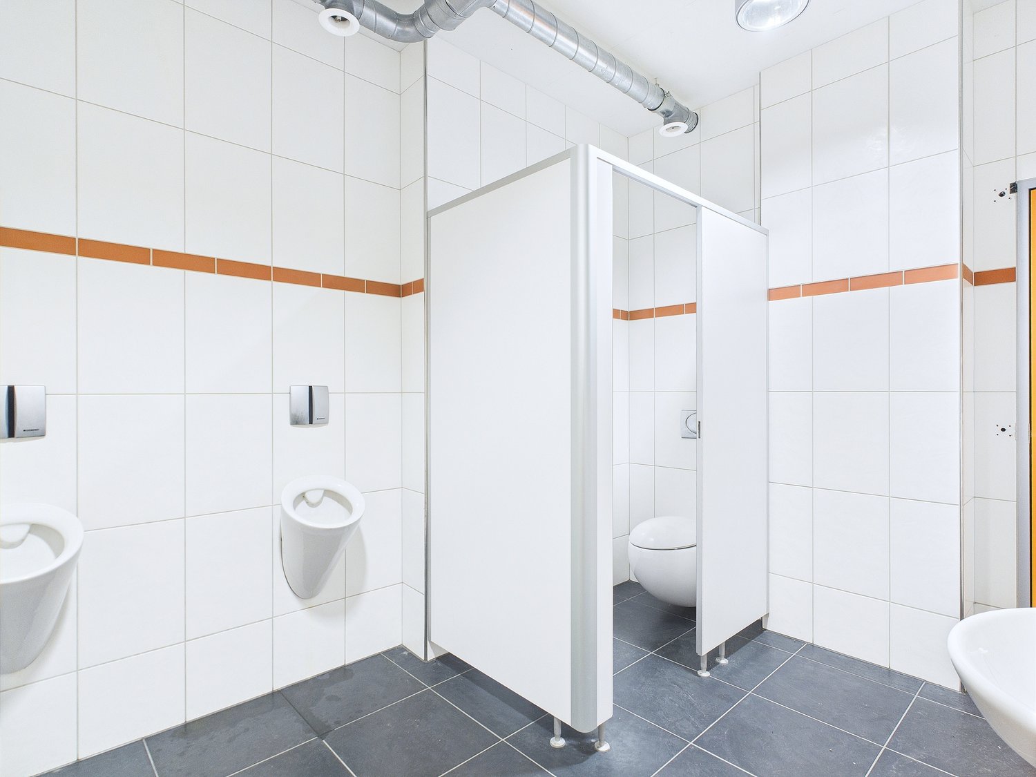1467m² industrial object, photo 9 of 10