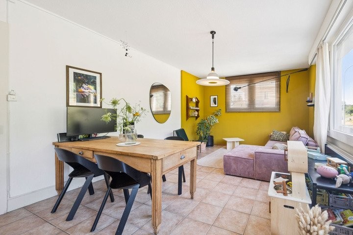Multi family house, photo 6 of 8