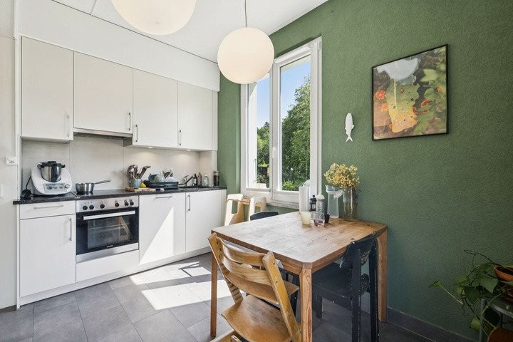 Multi family house, photo 5 of 8