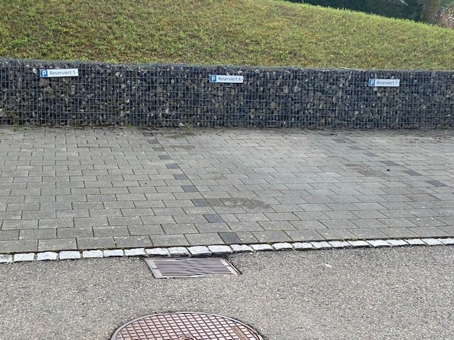 Open slot, photo 1 of 2
