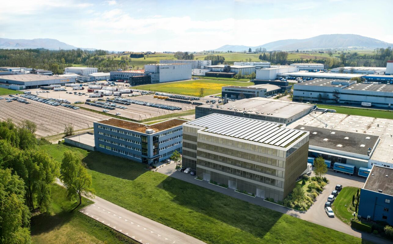 7200m² industrial object, photo 1 of 4