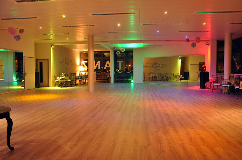 319m² commercial, photo 1 of 6