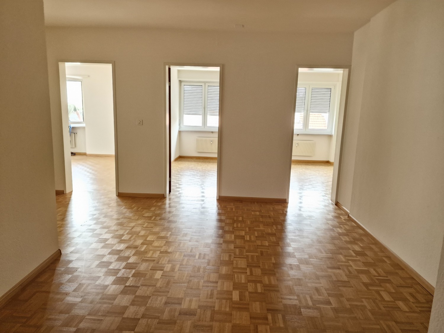 4 rooms apartment, photo 1 of 8