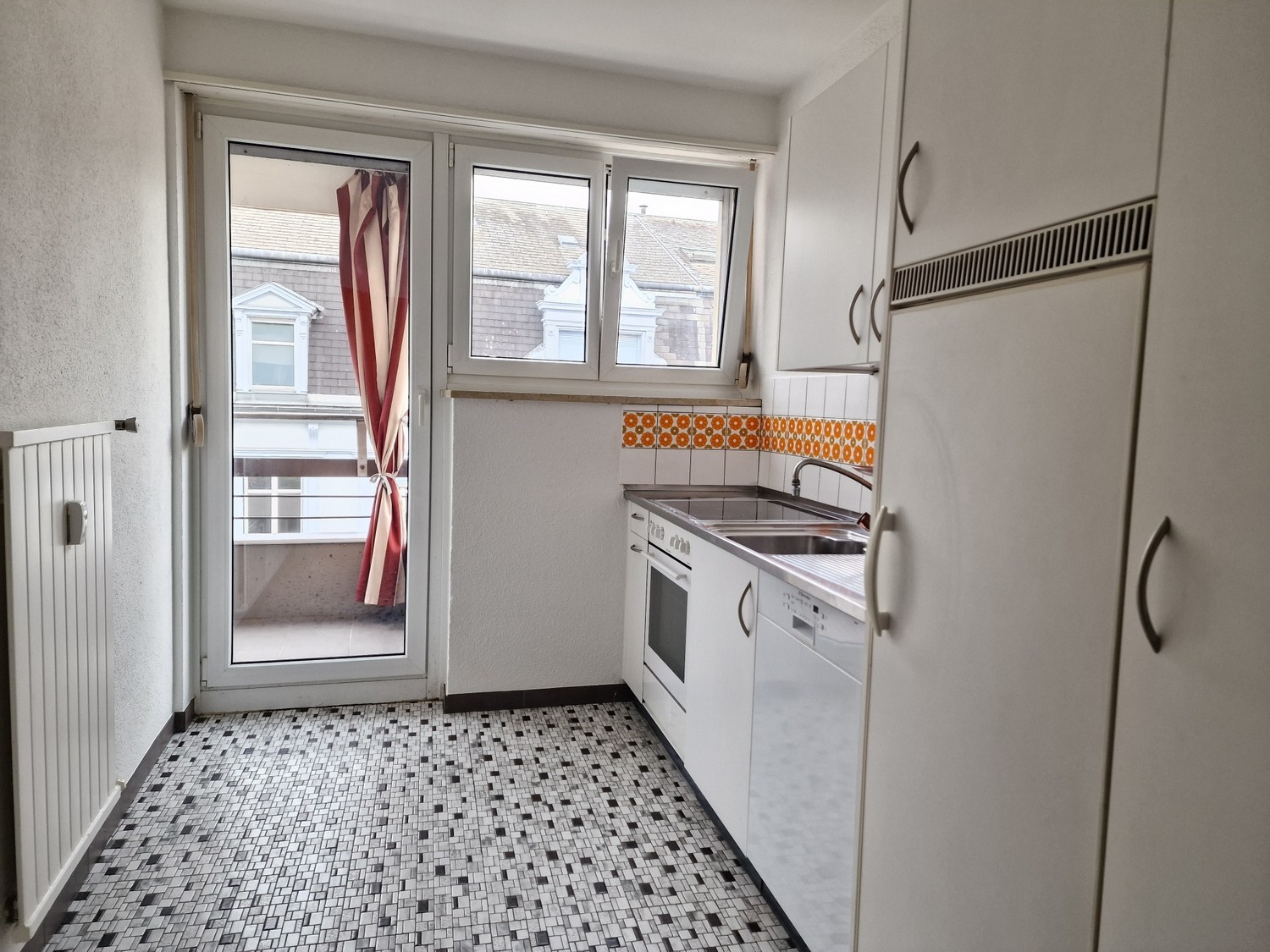 4 rooms apartment, photo 7 of 8