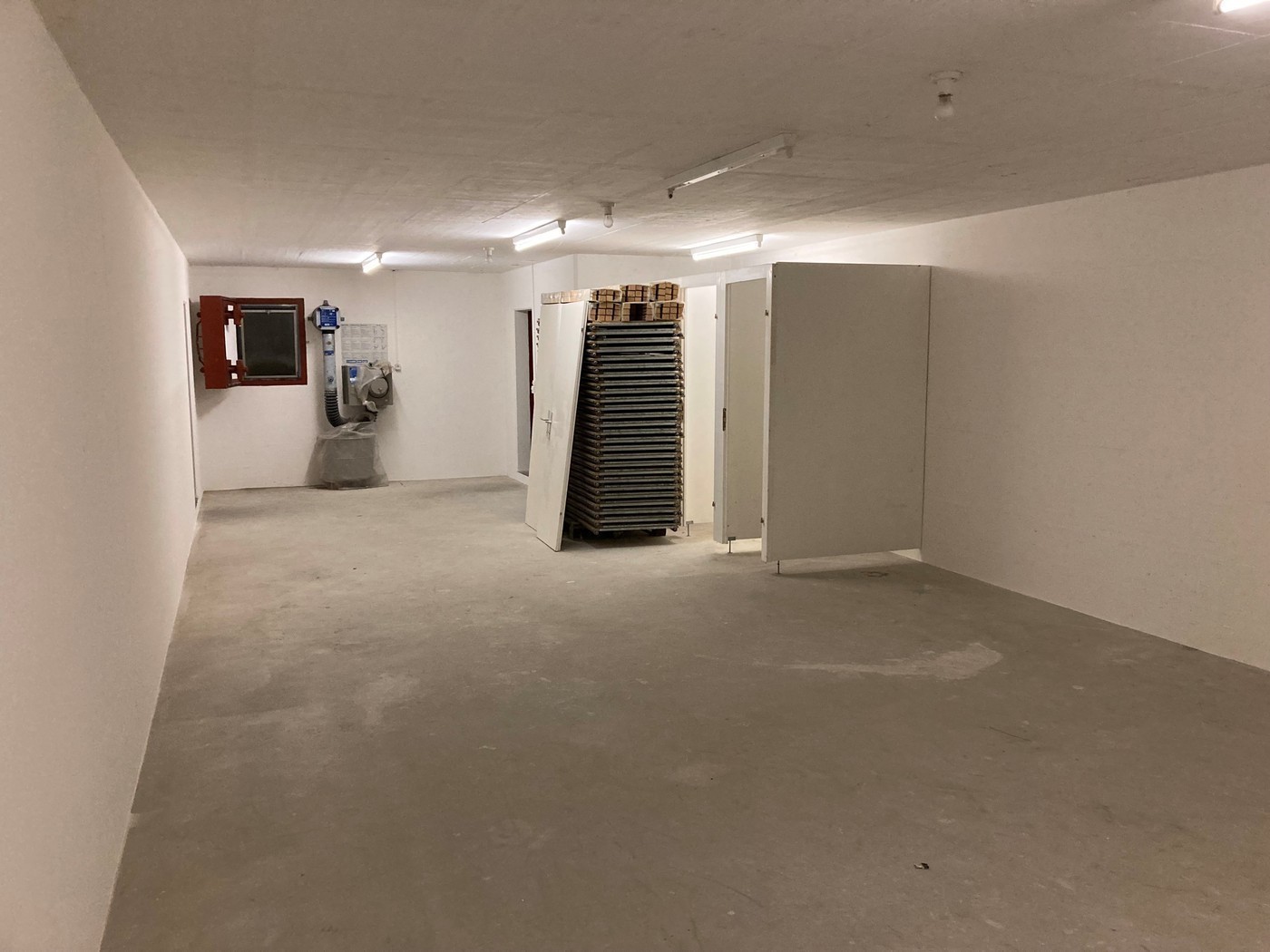 Cellar compartment