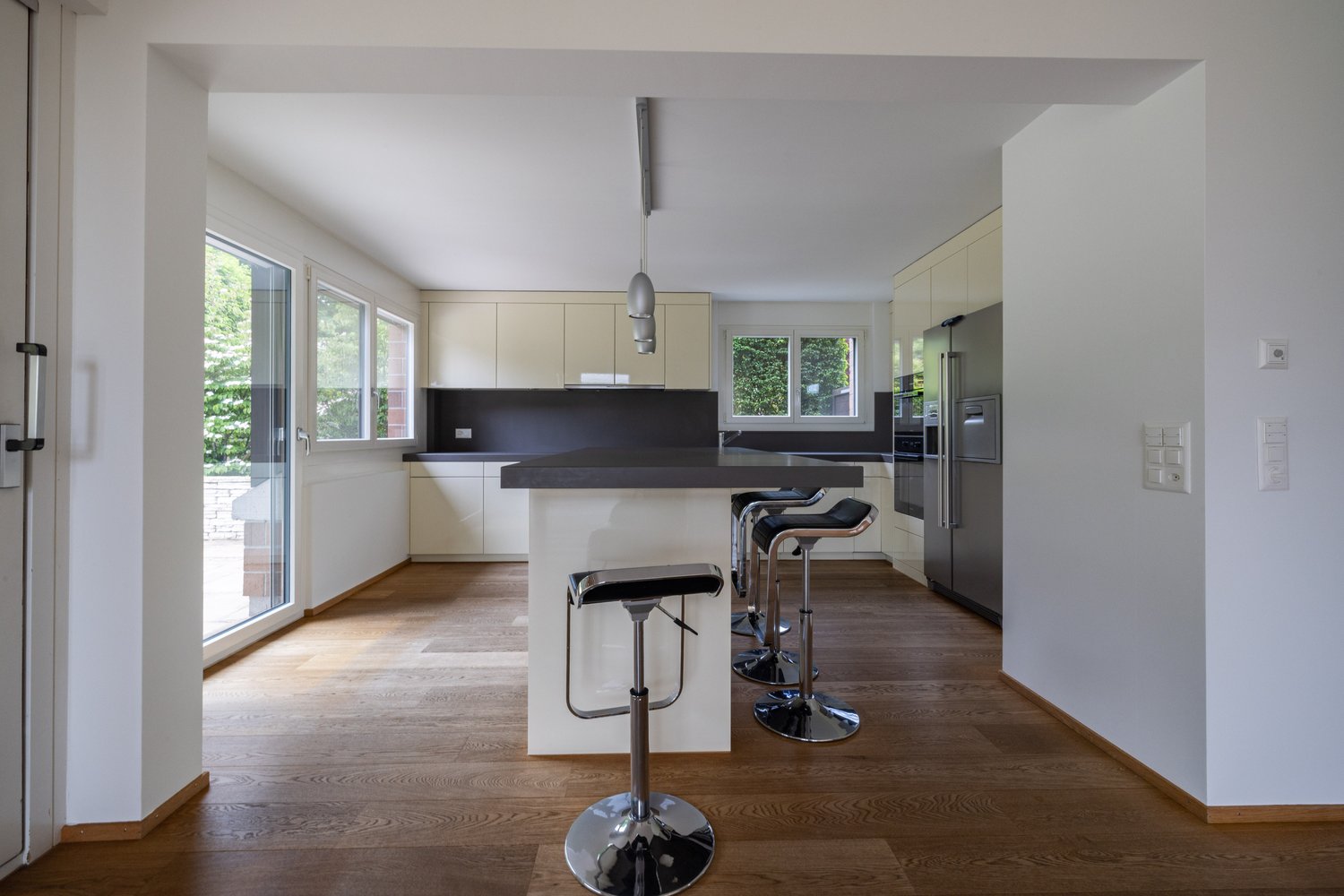 8 ½ rooms single house