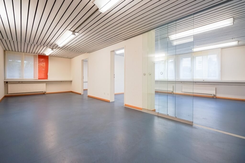 117m² office, photo 1 of 10