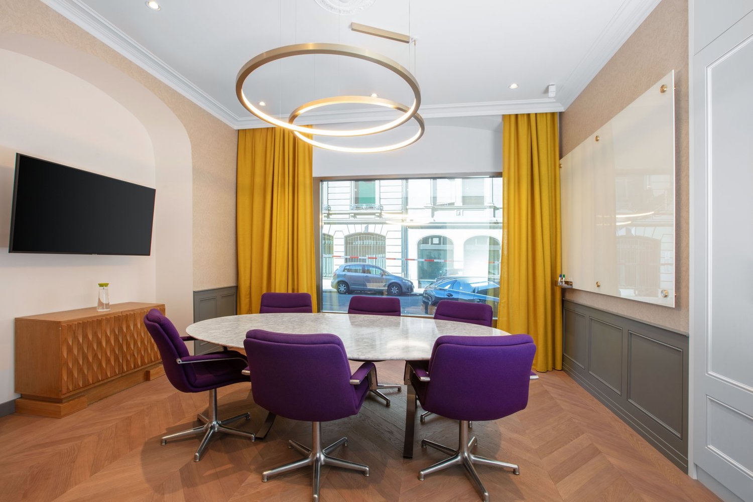 75m² office