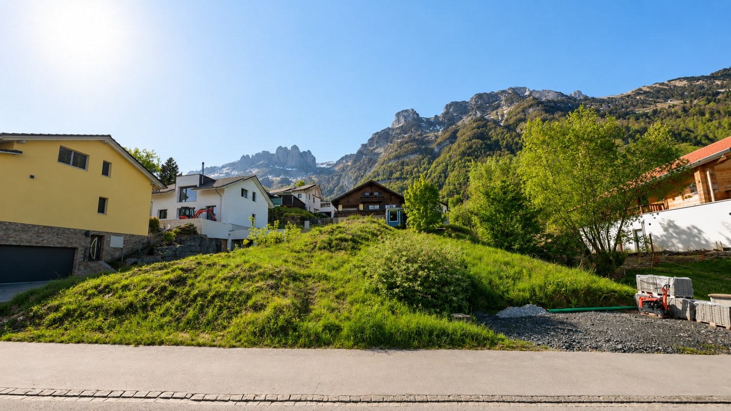 805m² building land, photo 1 of 4