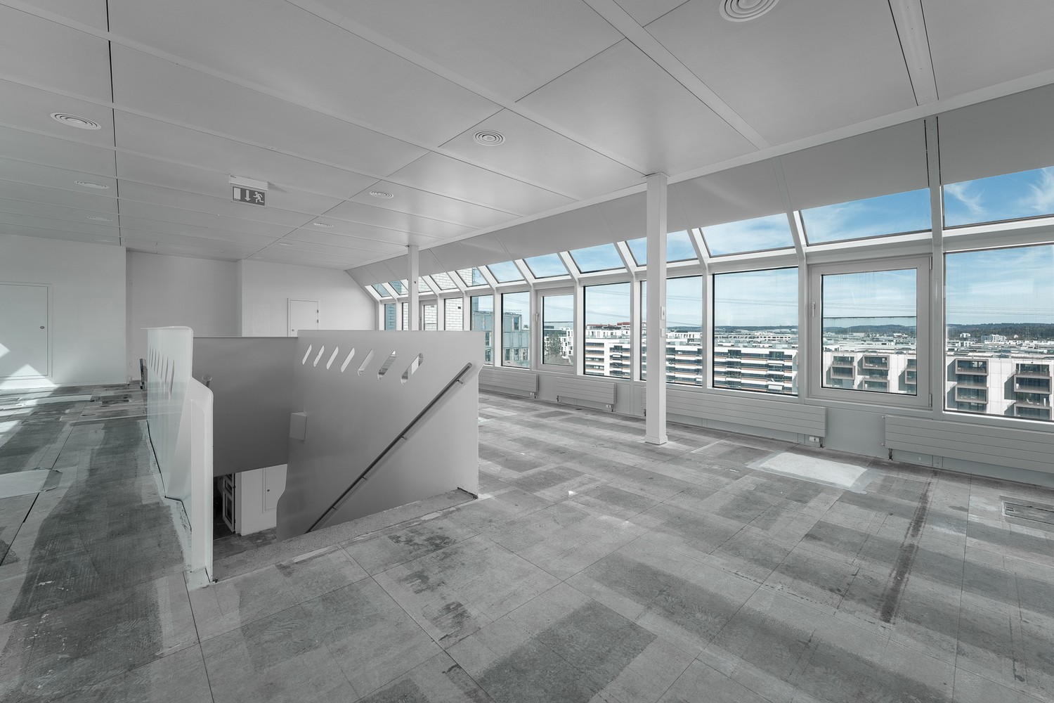 1574m² office, photo 3 of 10