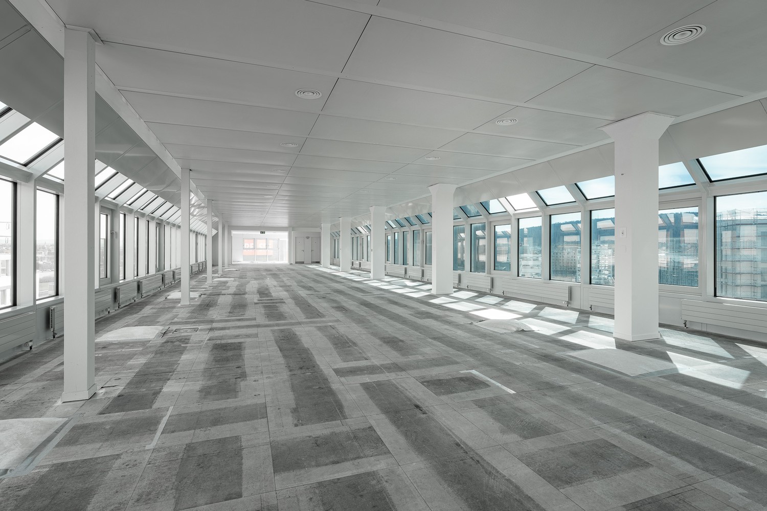 1574m² office, photo 4 of 10