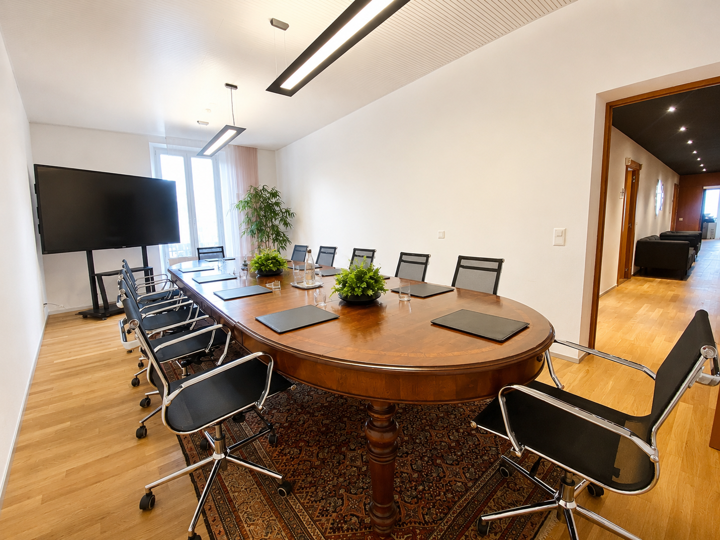 Office, photo 6 of 8