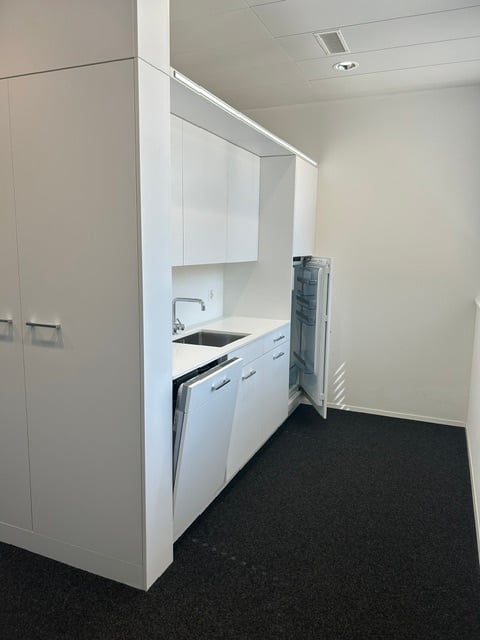 106m² office, photo 2 of 10
