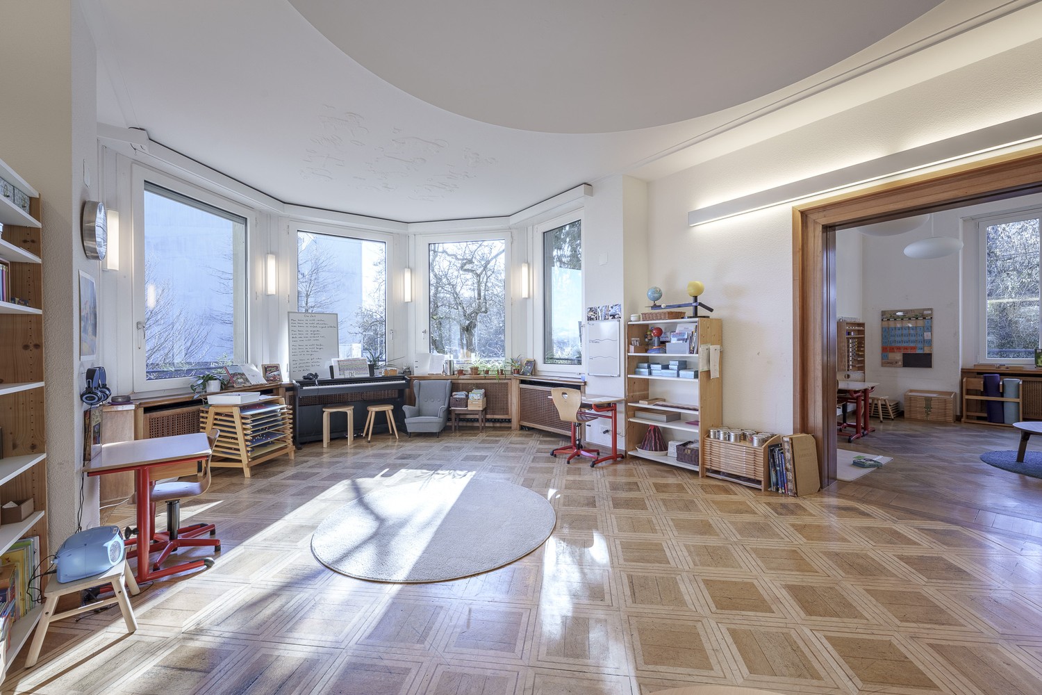 650m² commercial, photo 2 of 10