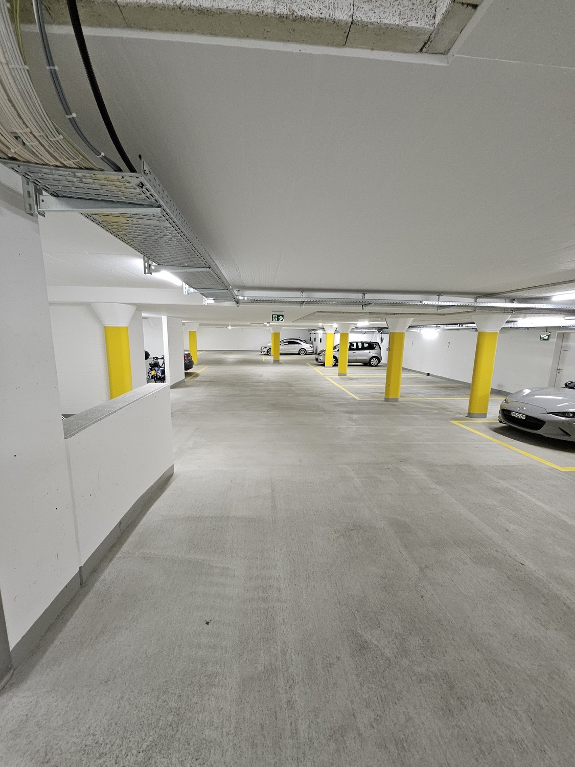 Underground slot, photo 3 of 5