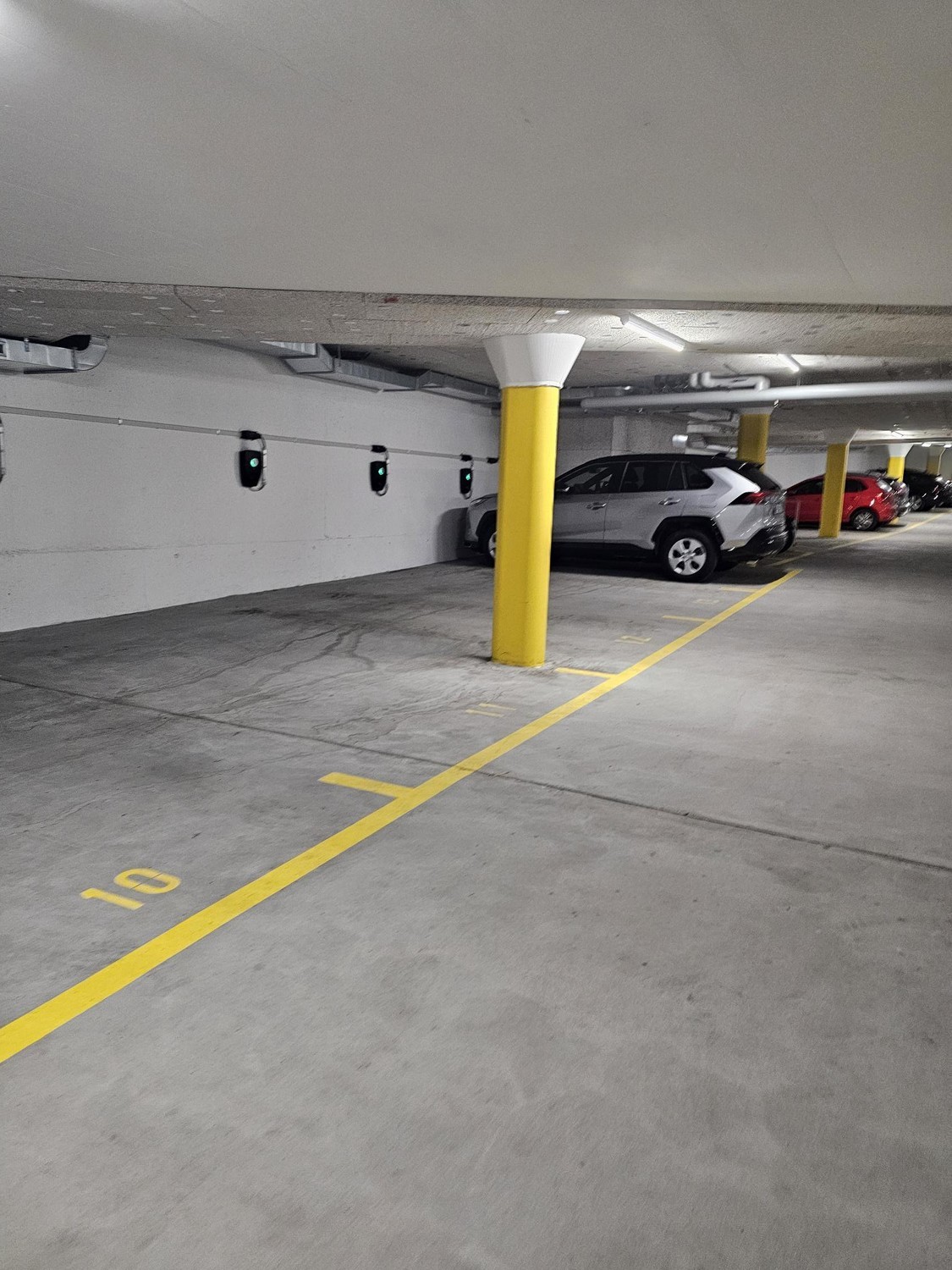 Underground slot, photo 1 of 5