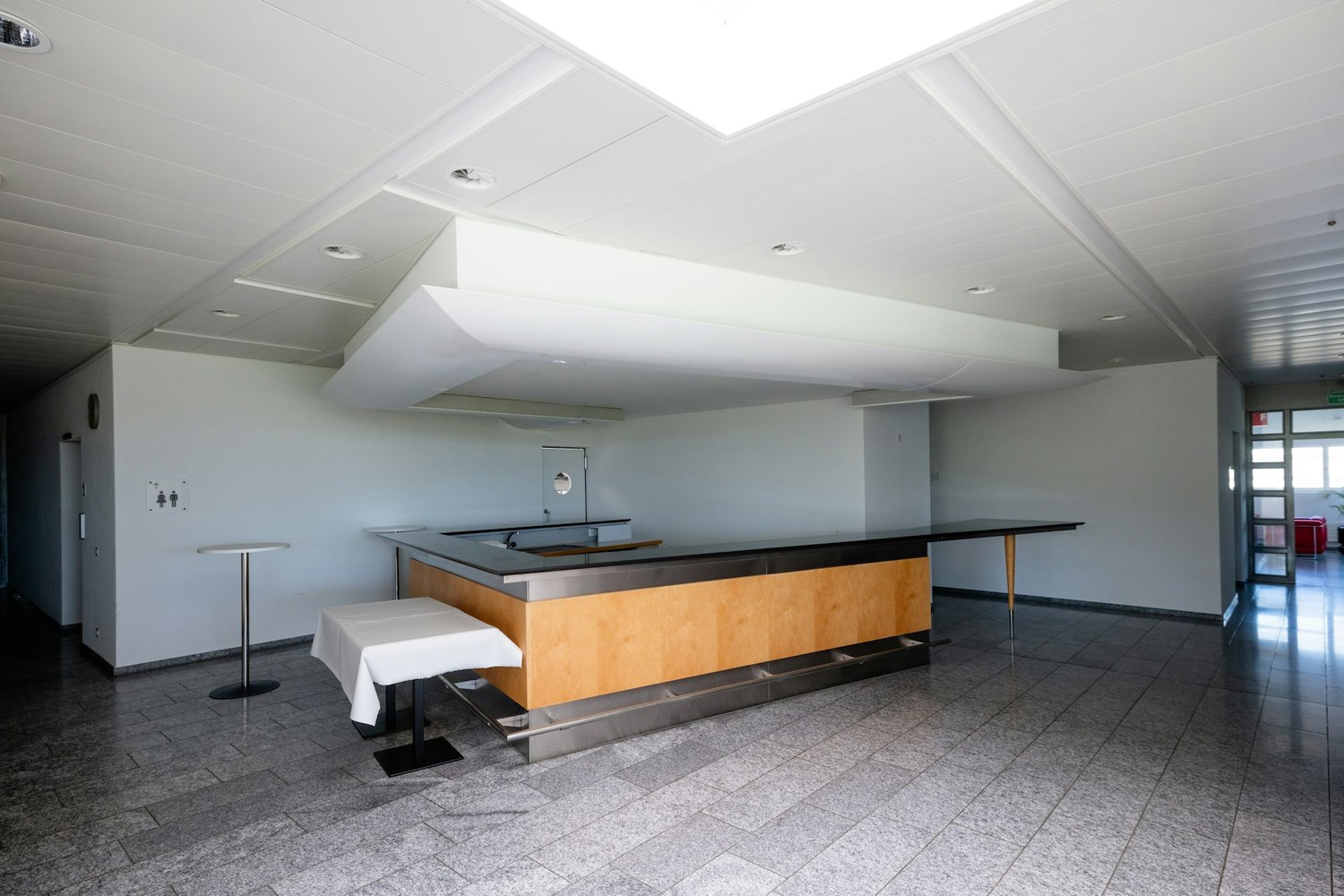 201m² commercial, photo 9 of 10