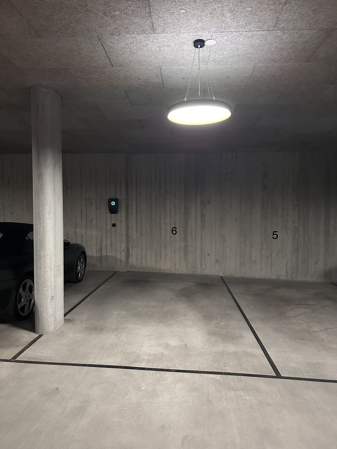 Underground slot, photo 2 of 3