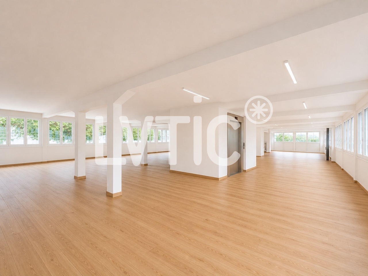 3047m² workshop, photo 6 of 10