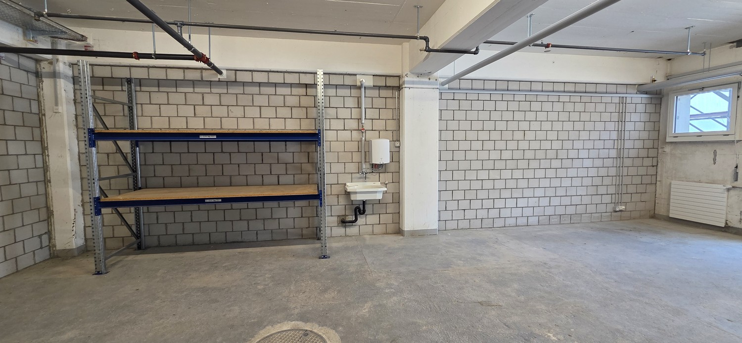 75m² commerciale