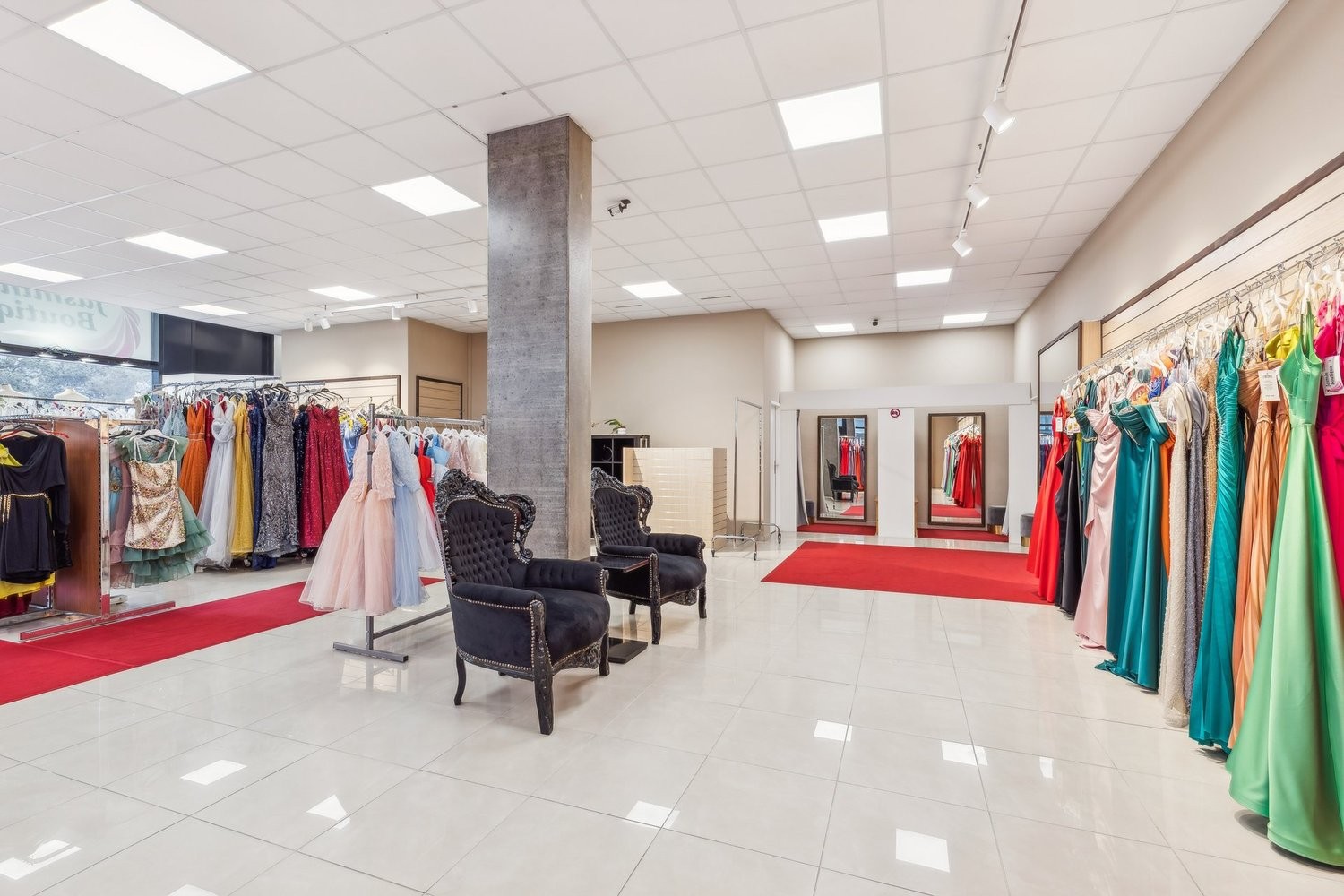 147m² shop, photo 6 of 8