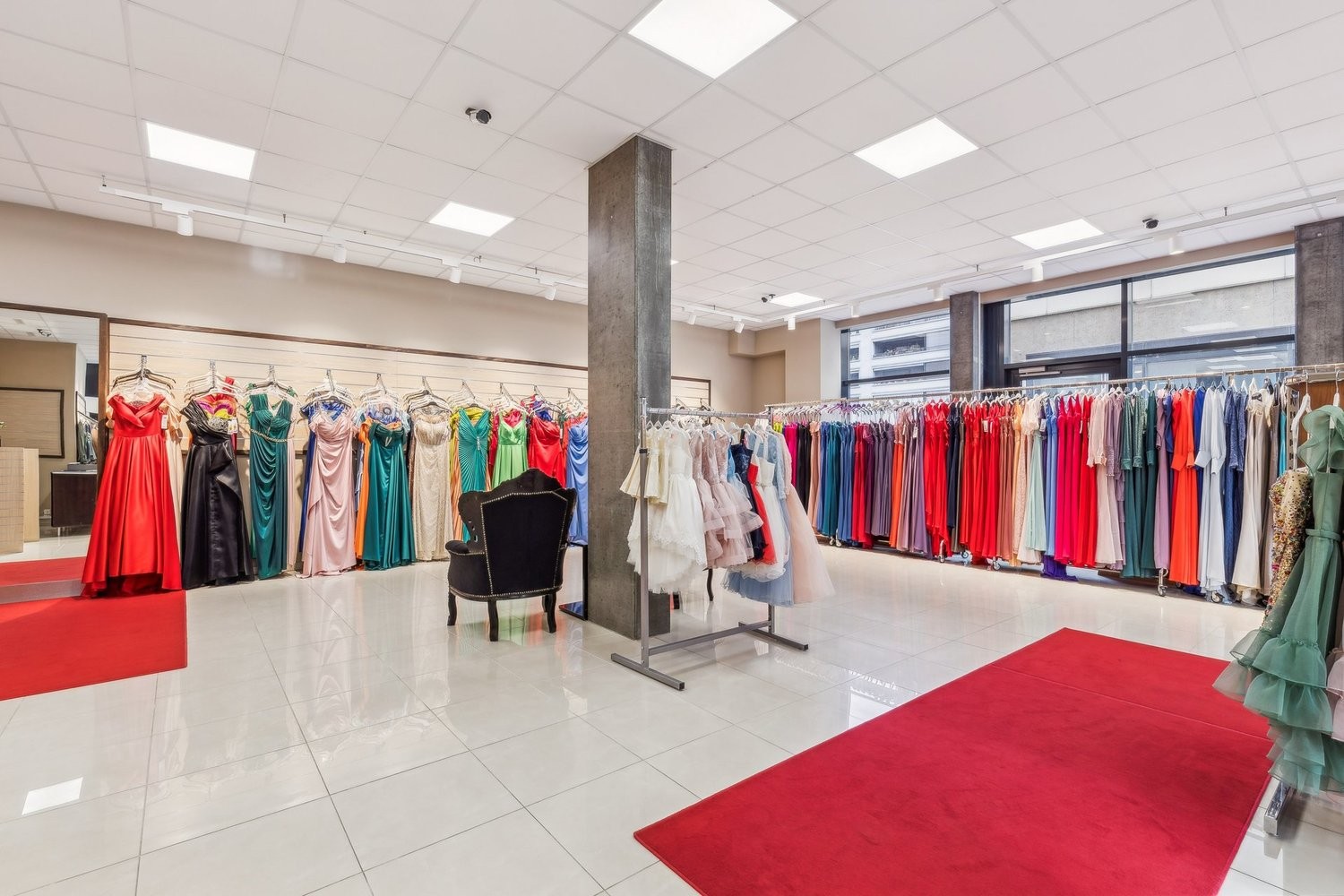 147m² shop, photo 7 of 8